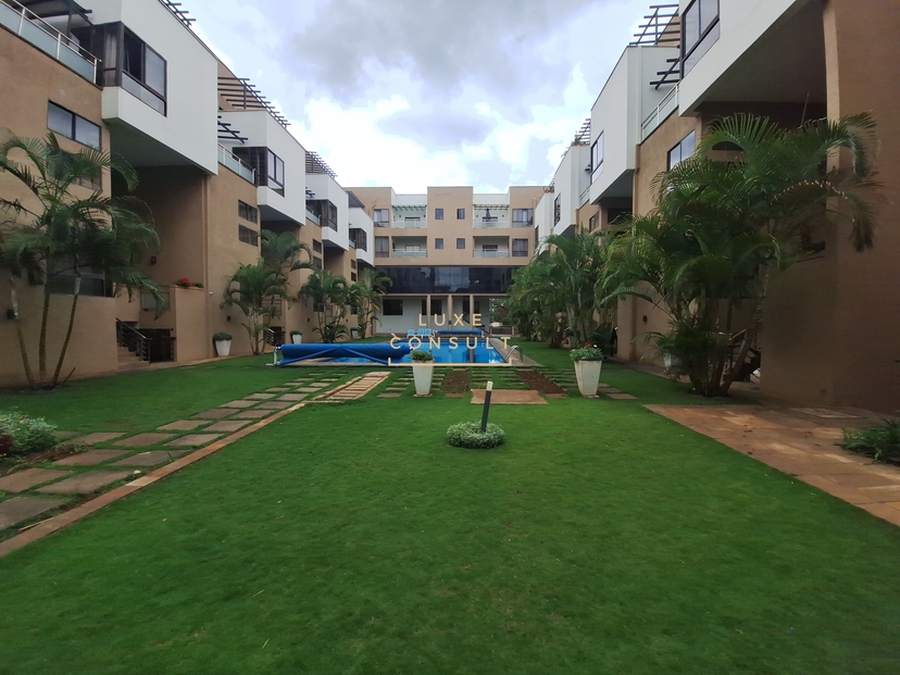 Prime 3BR Duplex/Single-Level Apartment – Lavington